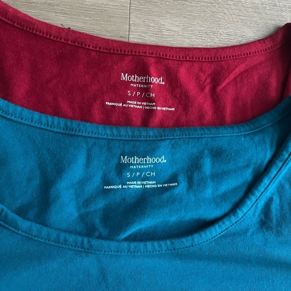Motherhood Maternity Short Sleeve Cotton Shirts Set of 2 SZ S Red Blue - Picture 2 of 8